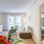 Malagasuite Lux & Pool Апартаменти *