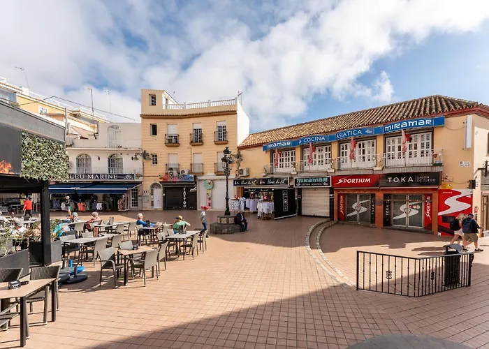 Апартаменты Malagasuite Lux & Pool